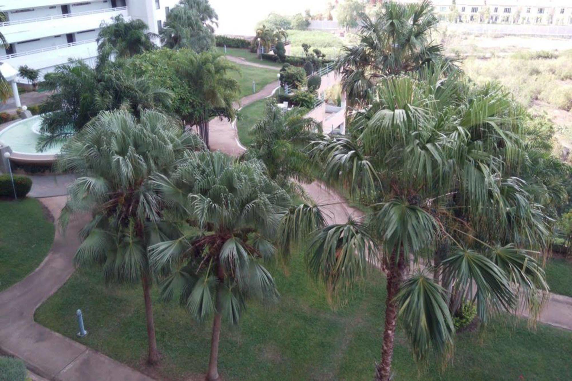 Cha-Am Grand Condotel Exterior foto